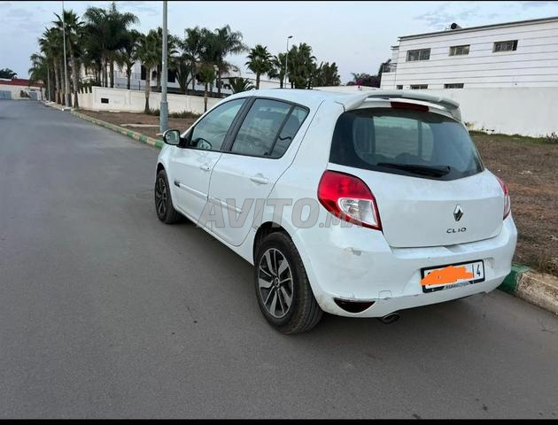 Très belle voiture et propre, ماشاء الله - 2