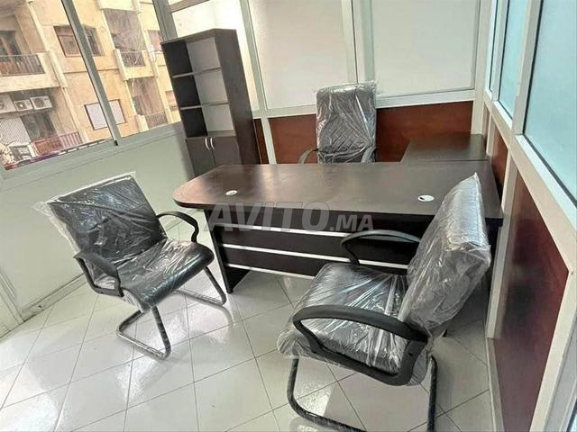 مكاتب صناعة محلية بجودة عالية وتصميم عملي - 2