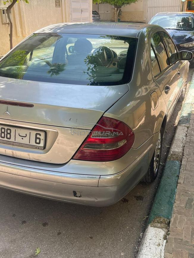 Mercedes-Benz E270 Diesel  2004 à Fès