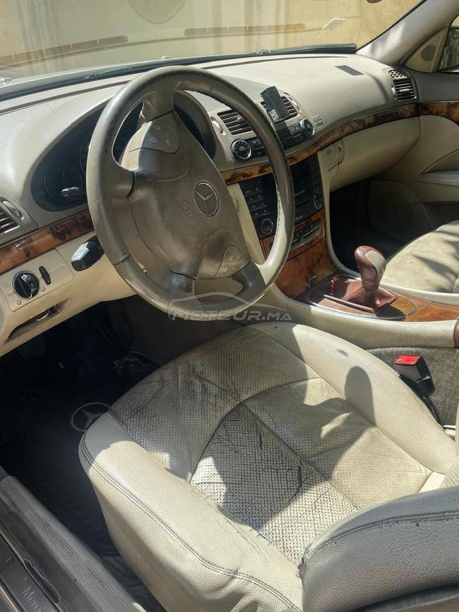 Mercedes-Benz E270 Diesel  2004 à Fès