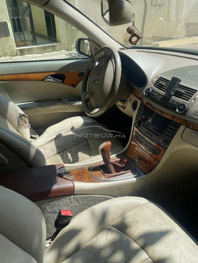 Mercedes-Benz E270 Diesel  2004 à Fès