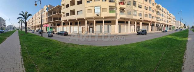 محل للإيجار - موقع استراتيجي - 2