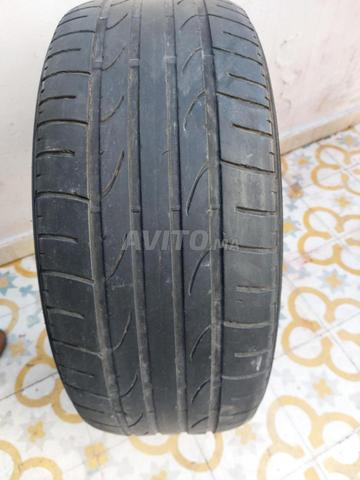 Pneus 235-50-1R8 - 2