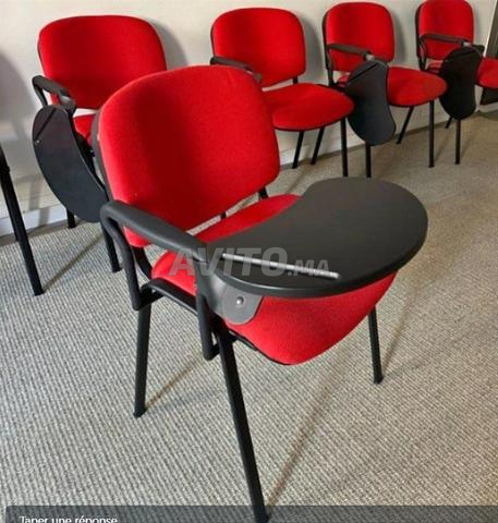 Chaise avec tablette écritoire fixe/bureau