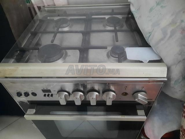 Four à bonbons en bon état