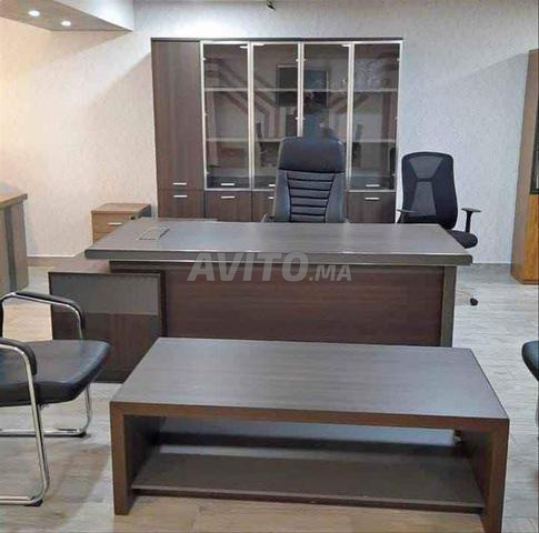 Bureau de directeur moderne/fauteuil