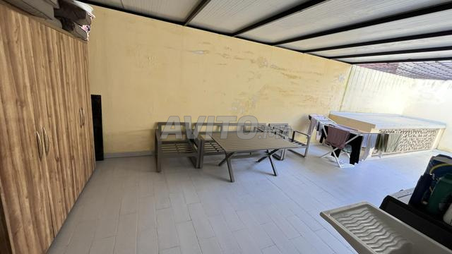 شقة جديدة للبيع في شارع بورغون مشمسة - 2