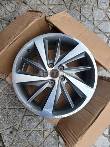 جنط ألمنيوم 18 بوصة أصلي