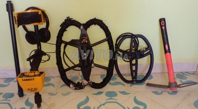 كاشف المعادن جارت 400i