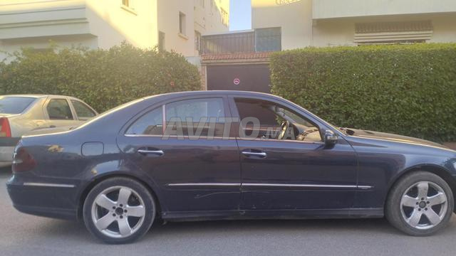 Mercedes E 220 - 2