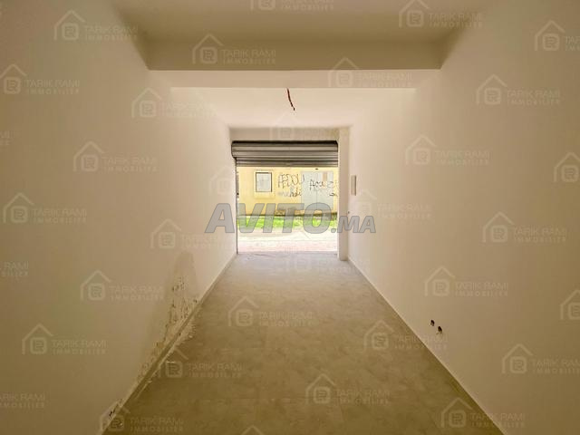 Local commercial à vendre à Val Fleuri Tanger - 2