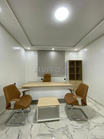 مكتب إداري متوفر بسعر جيد - 2