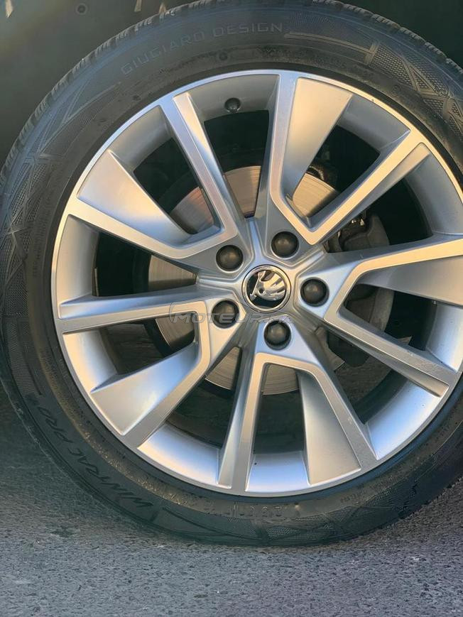je met vent Skoda karoq modèle 2018 diouaneè 2025