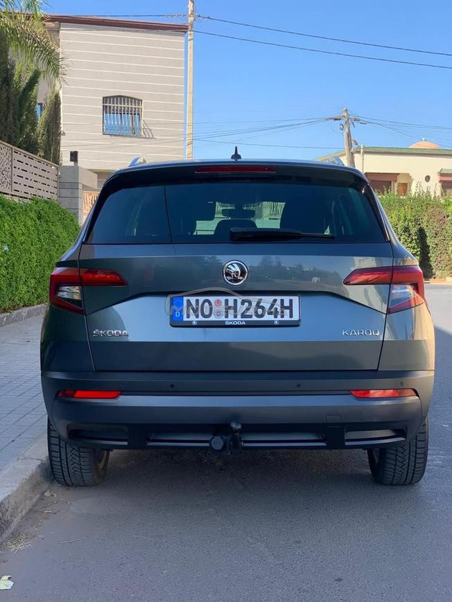 je met vent Skoda karoq modèle 2018 diouaneè 2025