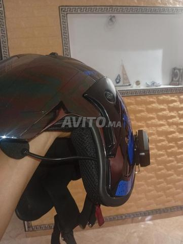 خوذة دراجة نارية مجهزة جيدًا - 2