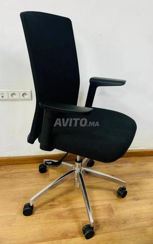 Chaise président moderne et élégant