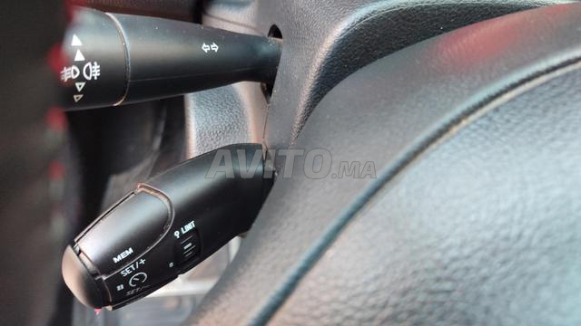 Peugeot 301 Diesel Manuelle 2018 à Agadir
