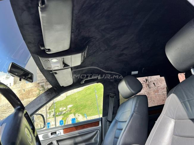 voiture préparé pour le off-road parfait état 