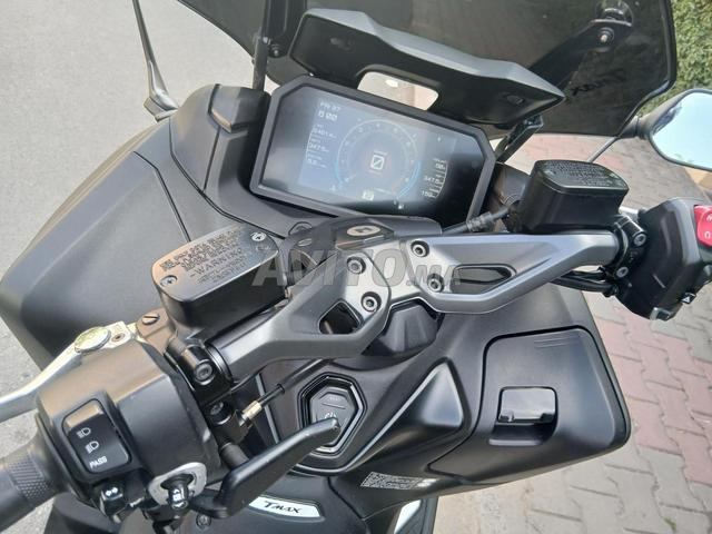 TMAX 560 لوحة - 2