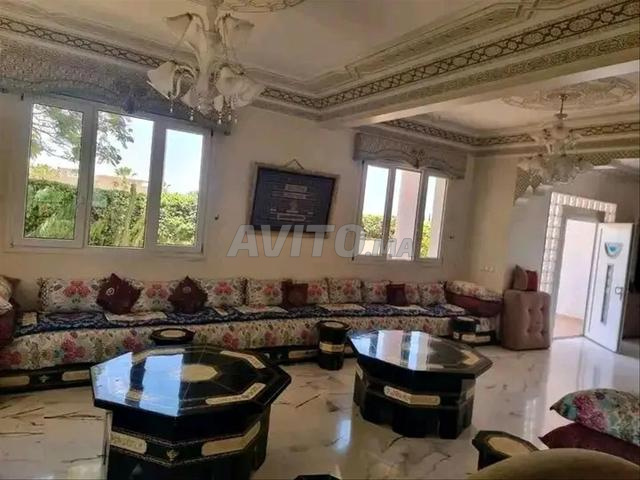 فيلا فاخرة للبيع بحي إيليغ - 2