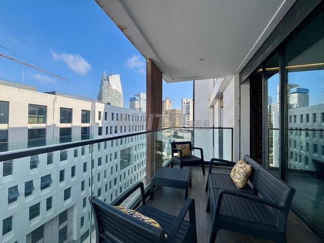 Appartement traversant meublé au 8e étage - CFC