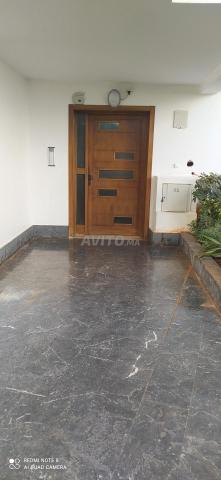 Appartement à louer 76 m² à Casablanca - 2