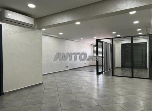 Plateau bureau 72 m² avec forte visibilité - 2