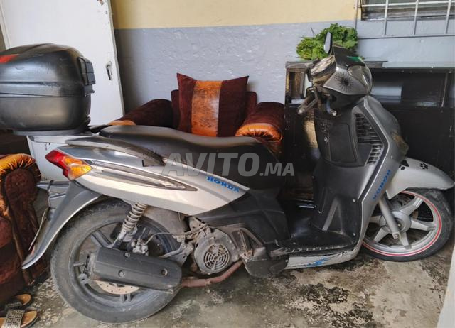 دراجة نارية Keeway Logik 125 - 2