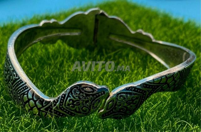 Bracelet jonc articulé argenté avec design serpent - 2