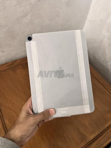 iPad Air M1 5ème gen neuf jamais utilisé