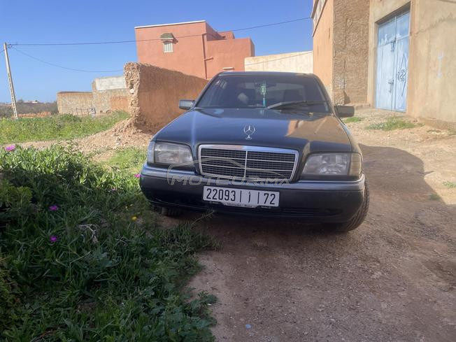 Mercedes-Benz 220 Diesel Manuelle 1995 à El Jadida