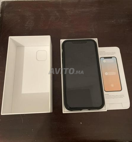 iPhone 11 bon état, pack original