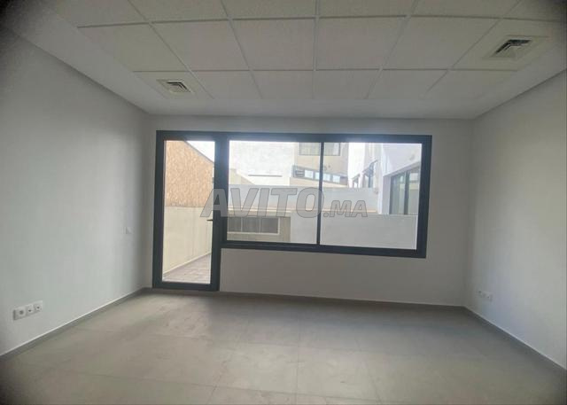 Bureau bien situé à louer - 2