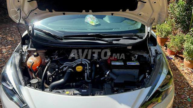 نيسان ميرا، حادث صفر، صباغة المصنع - 2