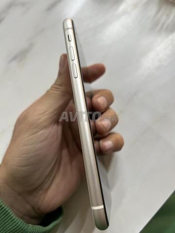 iPhone 11 propre première main - 2