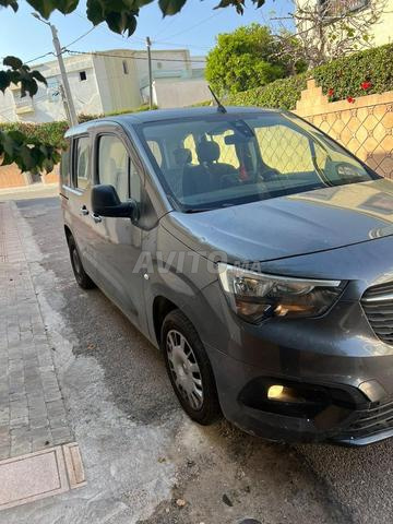Opel Combo Diesel Manuelle 2021 à Agadir - 2