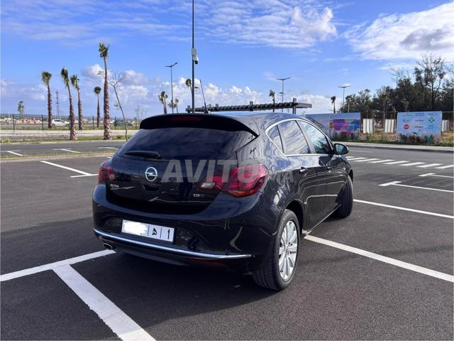 أوبل أسترا 2.0 لتر أوتوماتيك 2016 - 2