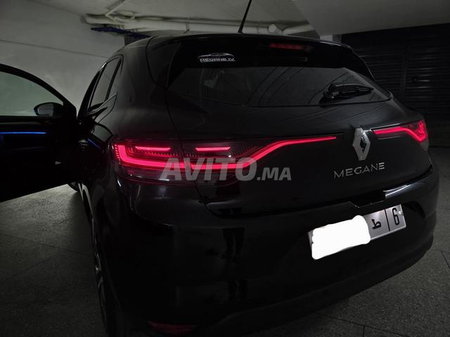 رينو ميجان إنتنس أوتوماتيك 2022 - 2