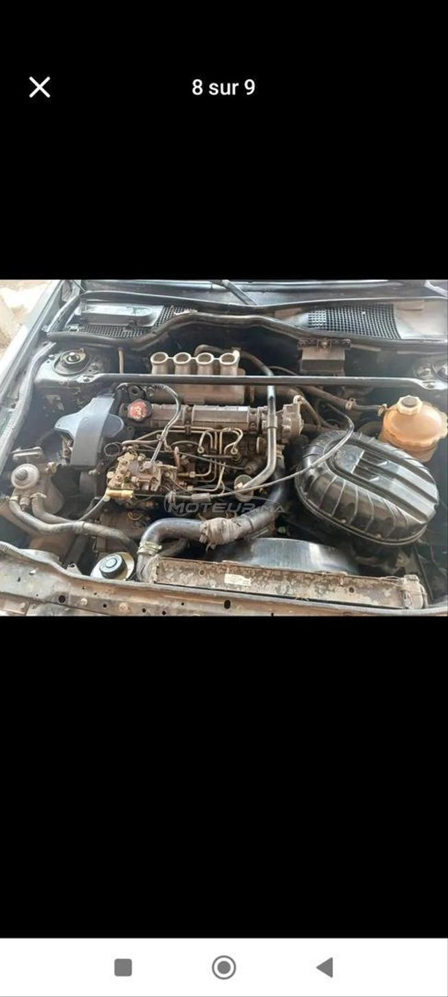 سيارة رونو 19 