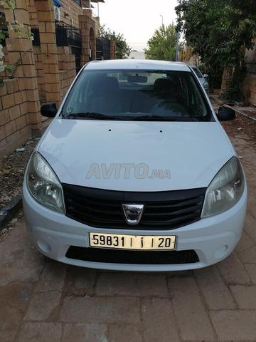 داسيا سانديرو بنزين يدوية 2012 في مكناس - 2