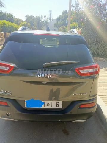 Jeep Cherokee Diesel Automatique 2015 à Nouaceur - 2