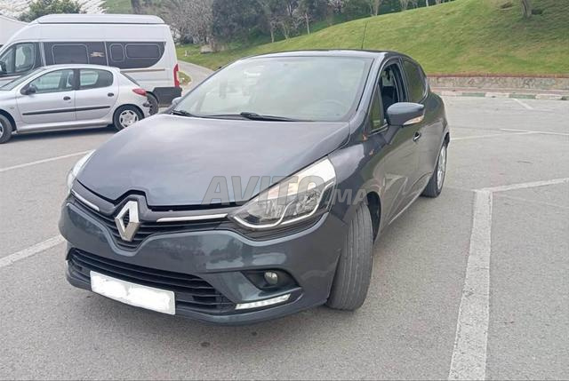 Renault Clio Diesel Manuelle 2018 à Tétouan - 2