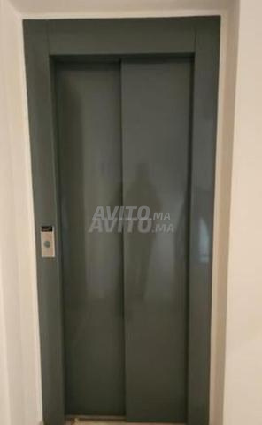 Location app meublé avec piscine longue durée