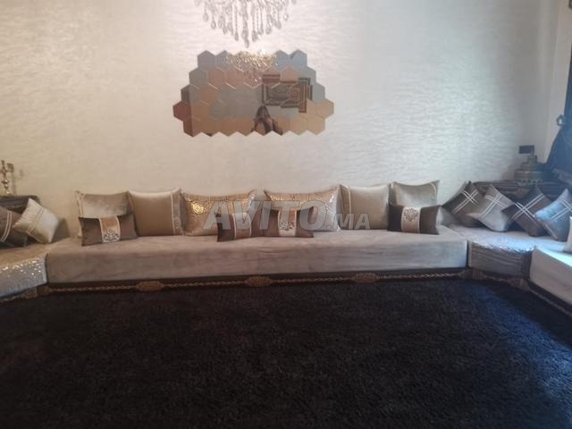 Salon marocain avec tapis - 2