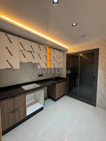 Appartement 61 m², ascenseur, balcon, aide de l'État, petit immeuble