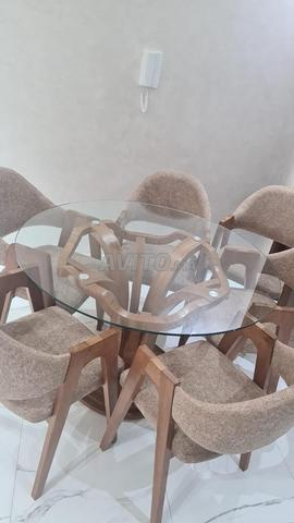 Table à manger avec six chaises en bois massif - 2