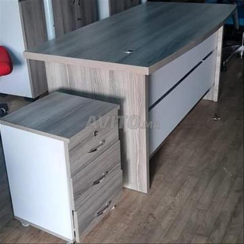 Mobilier de bureau collectif/bureau/fauteuil - 2