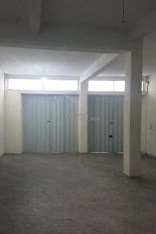 Magasin de 310 mètres à louer - 2