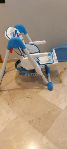 Chaise haute bébé – réglable & pliable