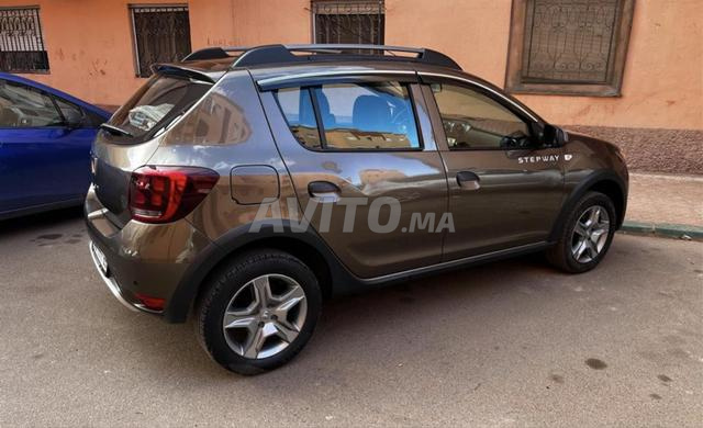 داسيا سانديرو ستيبواي